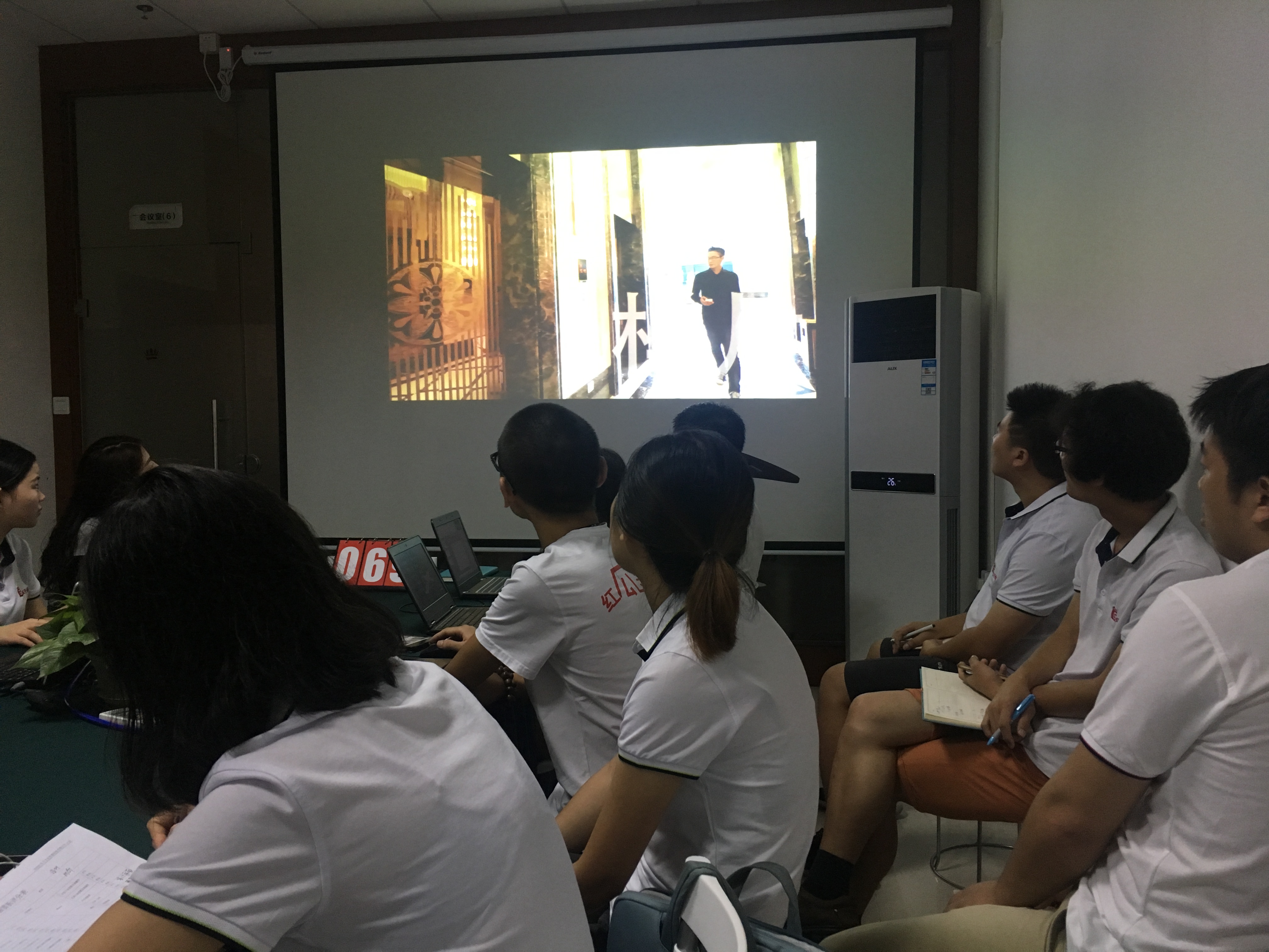 紅瓜子傳媒沙龍第27期-積極、積極、再積極！