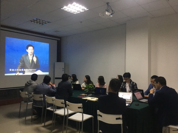 瓜瓜早課堂(139)-微笑，贊美，講故事!