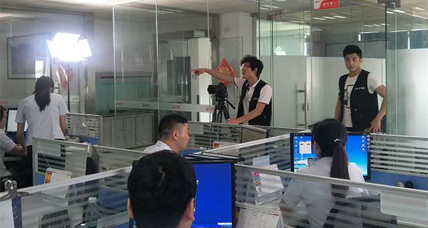 我期待著這個(gè)作品完成！我對(duì)紅瓜子非常有信心！