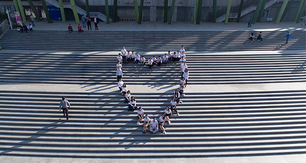 520(我愛你)深圳企業(yè)宣傳片制作，小心臟受不了！